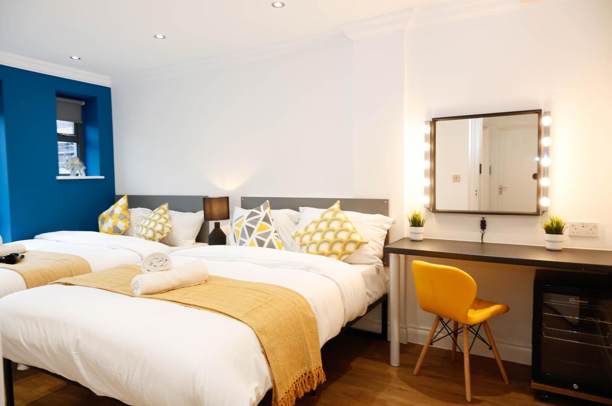 New Luxury Rooms In The Heart Of London Next To Shops, Cafes, Bars & Metro With Shared Bathrooms Exterior photo