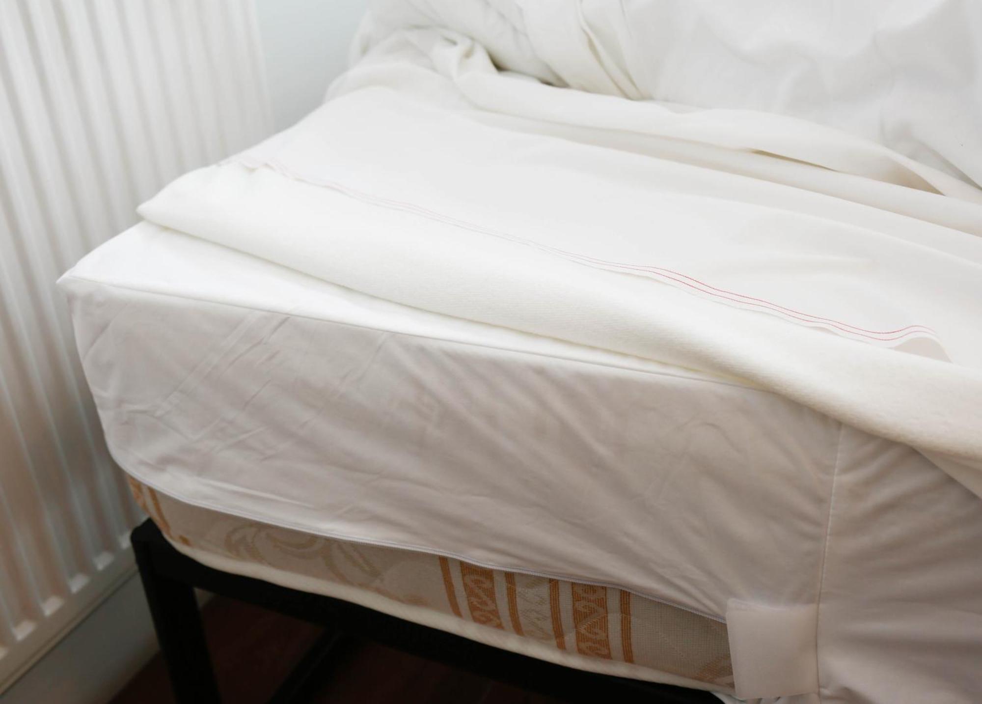 New Luxury Rooms In The Heart Of London Next To Shops, Cafes, Bars & Metro With Shared Bathrooms Exterior photo
